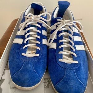 Adidas gazelle in vintage blue (suede)
